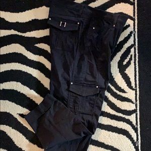 White House|Black Market Crop Leg